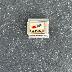 NWOT Zoppini enameled snowboarding charm link